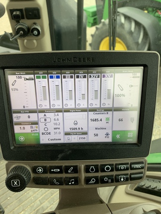 Photo of 2015 John Deere 7210R