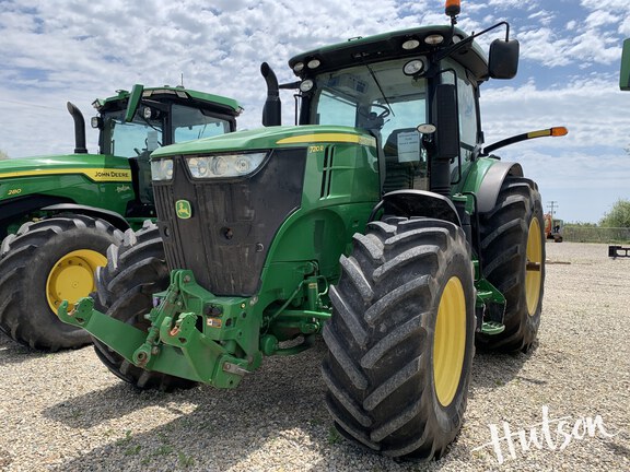 Photo of 2015 John Deere 7210R