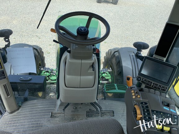 Photo of 2015 John Deere 7210R