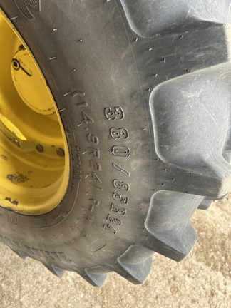 2013 John Deere 6115D - Photo10