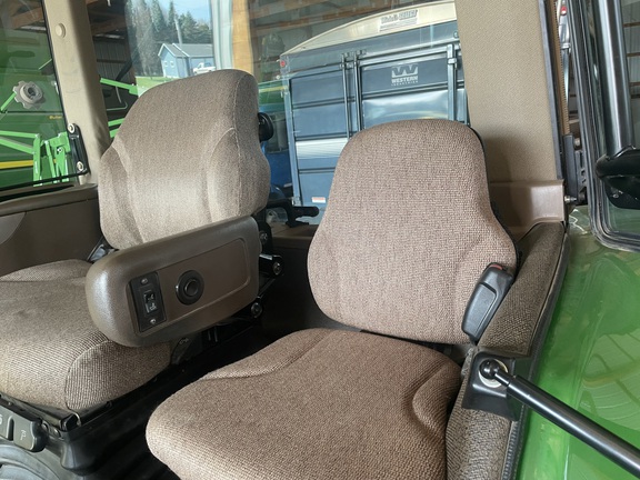 2003 John Deere 8320 - Photo8