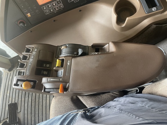 2003 John Deere 8320 - Photo11