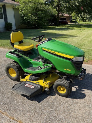Photo of 2019 John Deere X330