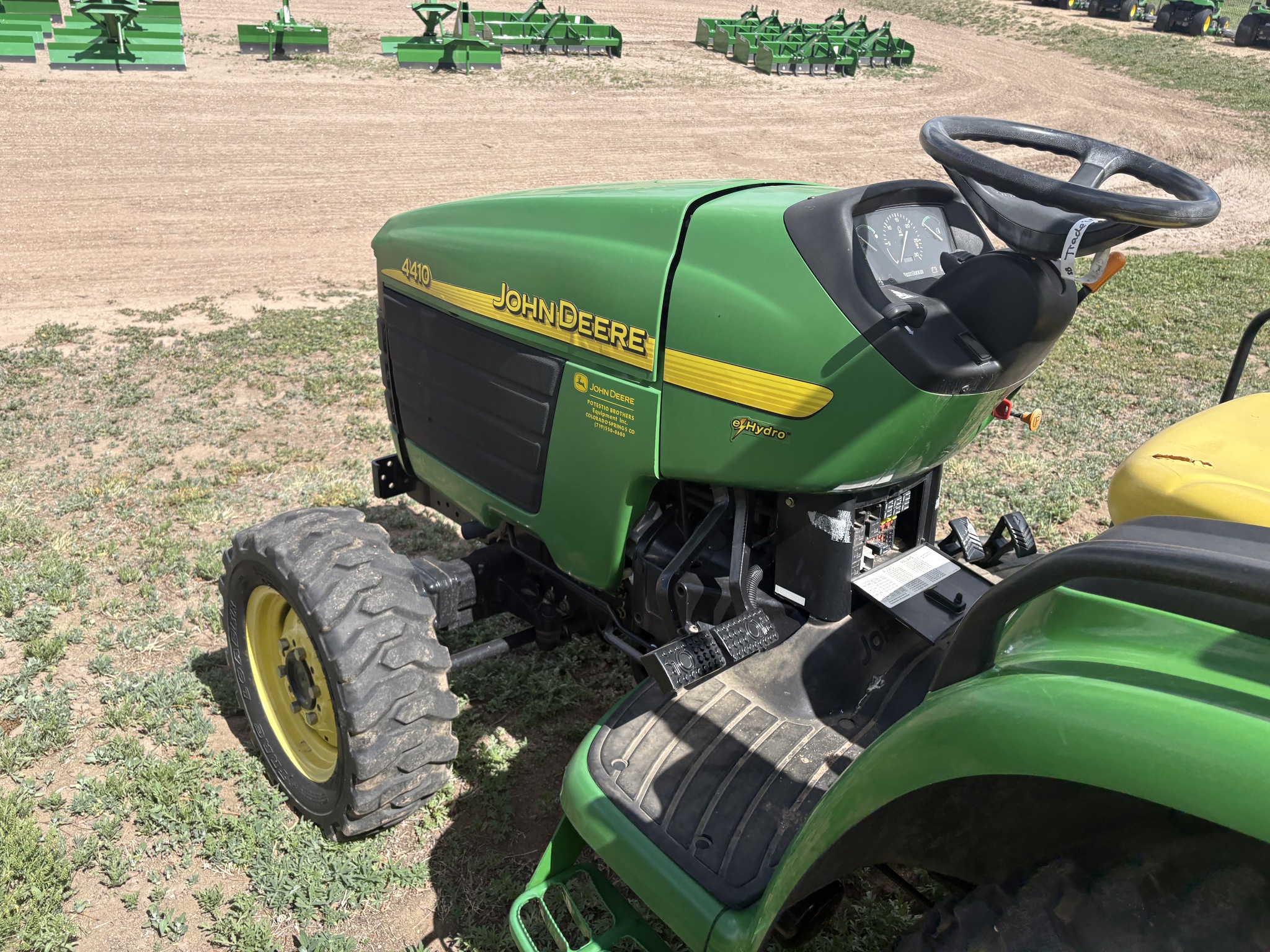 2004 John Deere 4410 Image 6