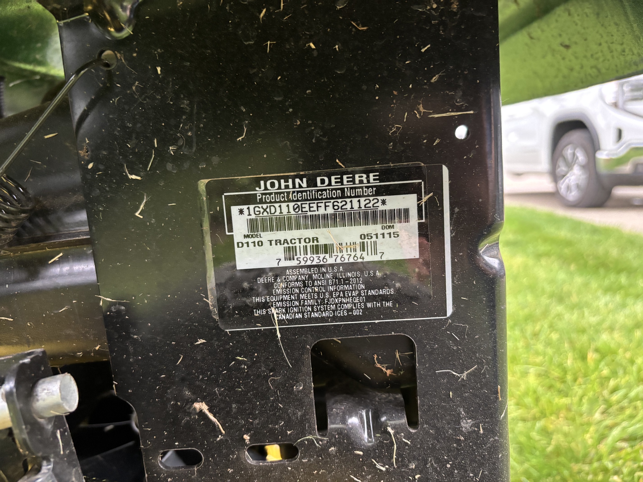 Used 2015 John Deere D110 Lawn & Garden Tractors at Koenig Equipment in Oxford, OH - PhotoXL12