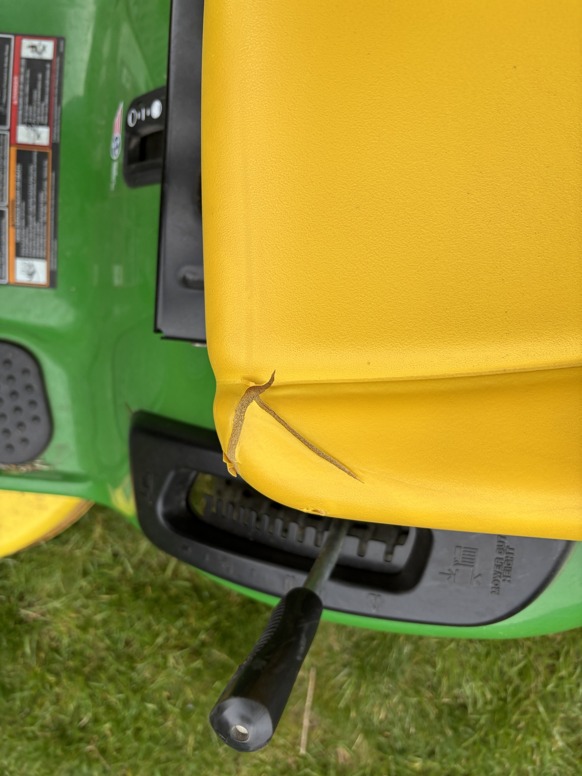 Used 2015 John Deere D110 Lawn & Garden Tractors at Koenig Equipment in Oxford, OH - PhotoXL9