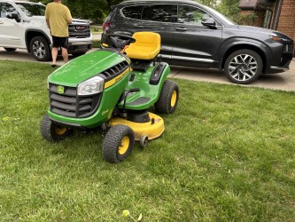 Used 2015 John Deere D110 Lawn & Garden Tractors at Koenig Equipment in Oxford, OH - PhotoXL0