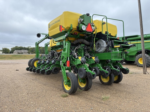 2026 John Deere 1775NT - Photo5