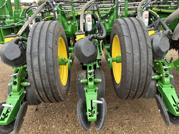 2026 John Deere 1775NT - Photo13