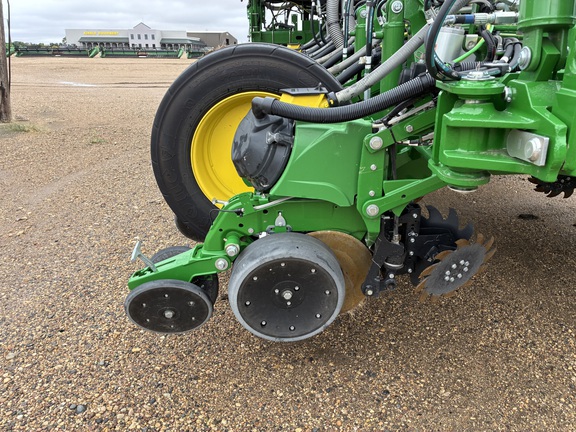 2026 John Deere 1775NT - Photo14