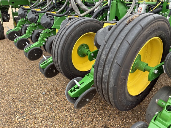 2026 John Deere 1775NT - Photo18