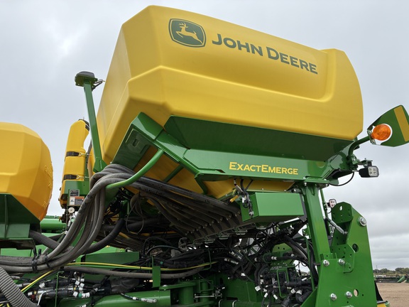 2026 John Deere 1775NT - Photo26