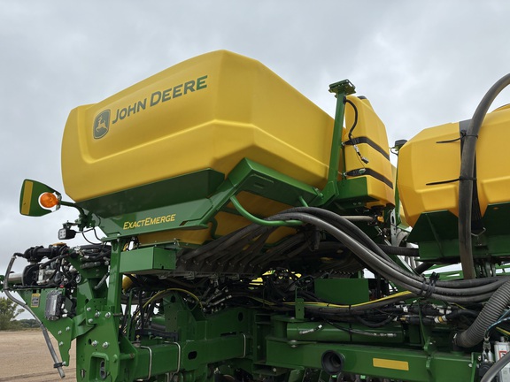 2026 John Deere 1775NT - Photo29