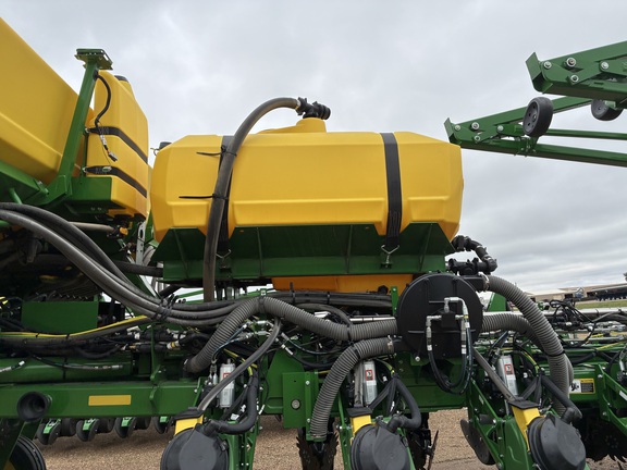 2026 John Deere 1775NT - Photo30