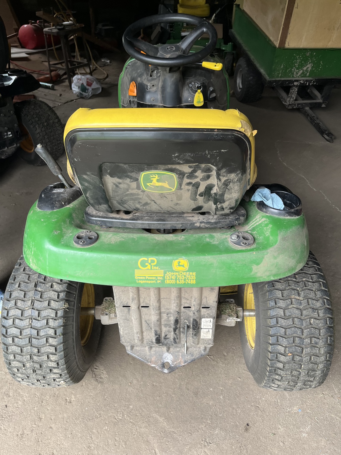 2003 John Deere L110 Image 2