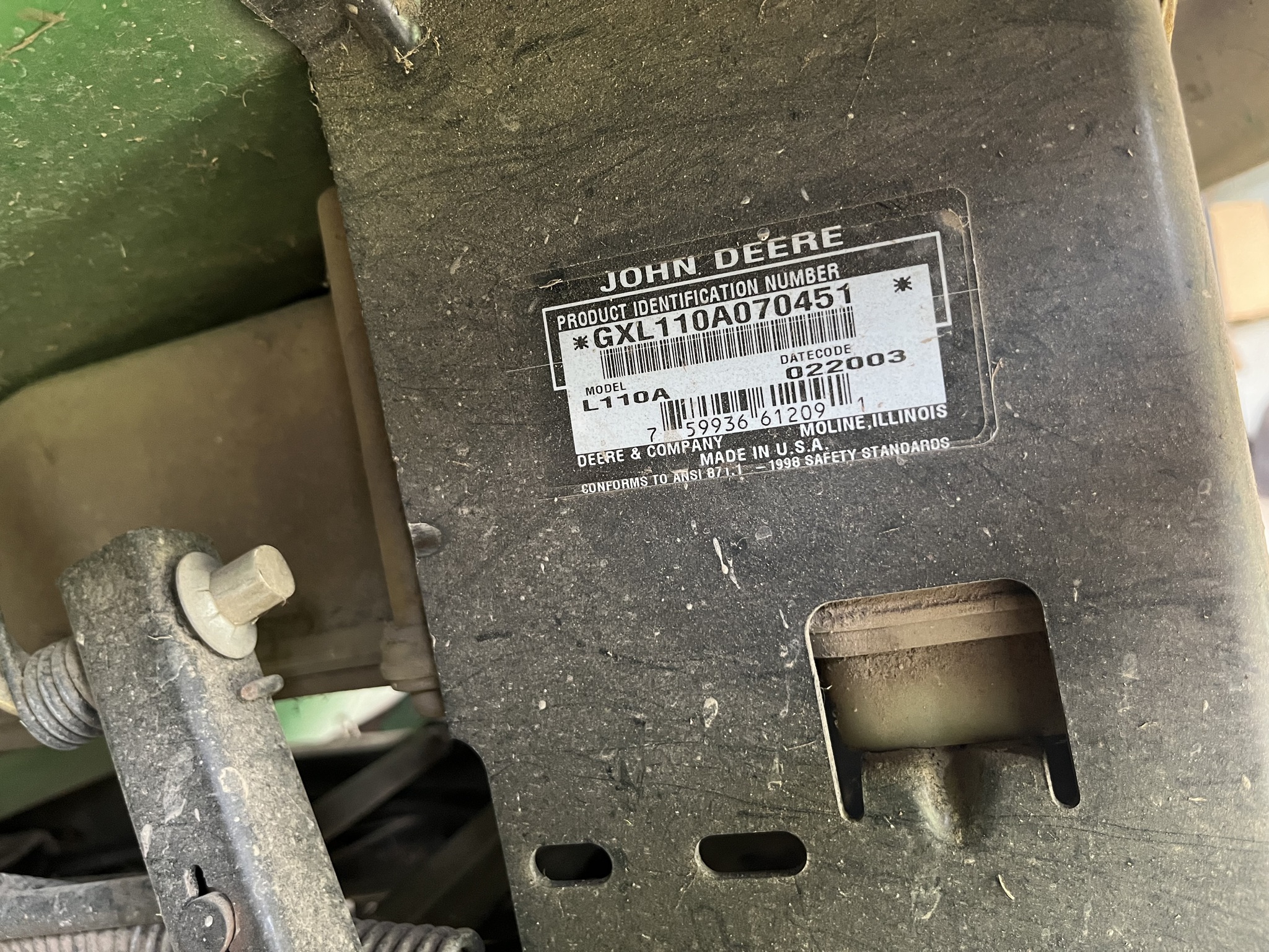 2003 John Deere L110 Image 6