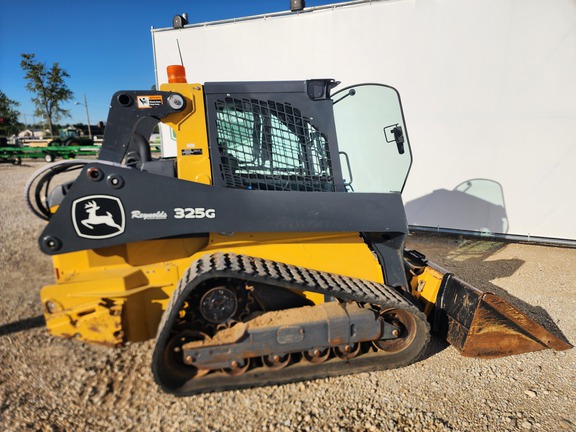 2023 John-Deere 325G