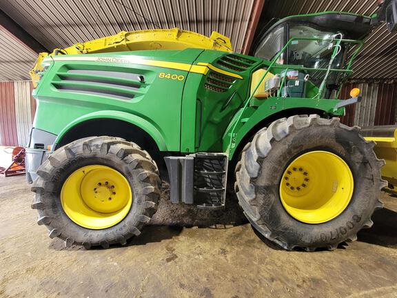 2015 John Deere 8400 - Photo1