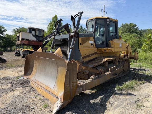 Photo of a 2006 John Deere 950J