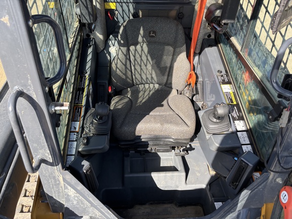 2025 John Deere 325G