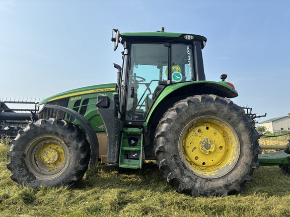 John Deere 6120M
