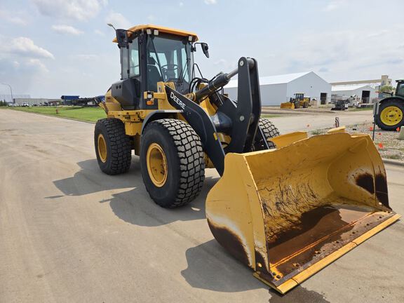 2019 John Deere 544L