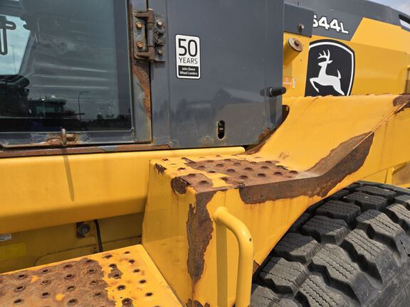 2019 John Deere 544L
