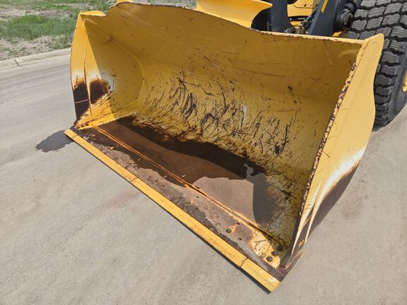 2019 John Deere 544L
