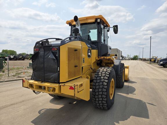2019 John Deere 544L