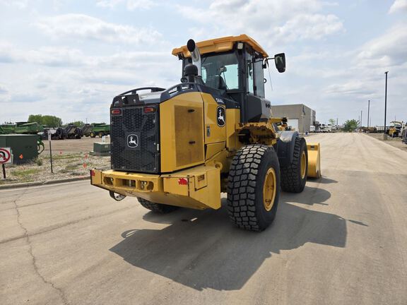 2019 John Deere 544L
