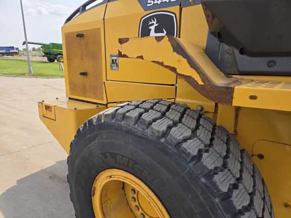 2019 John Deere 544L