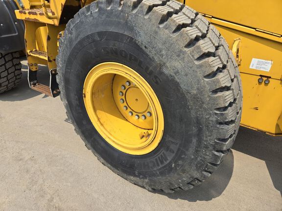 2019 John Deere 544L