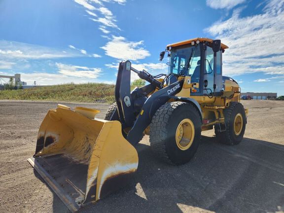 Photo of 2019 John Deere 544L