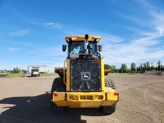 2019 John Deere 544L