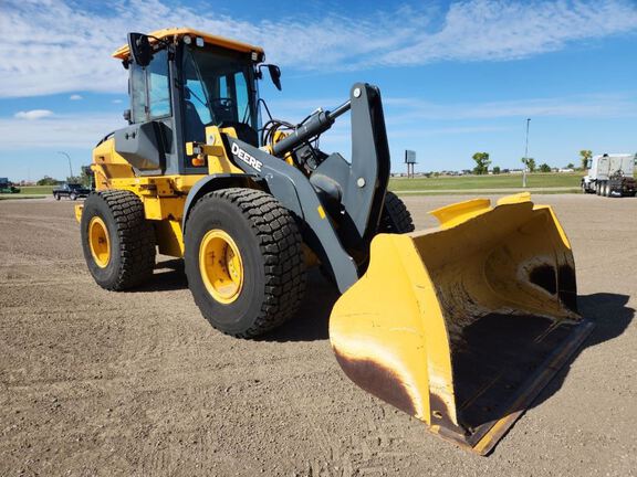 2019 John Deere 544L