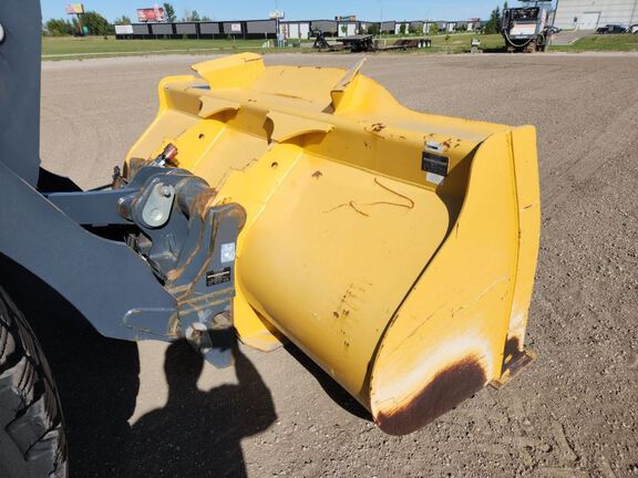 2019 John Deere 544L