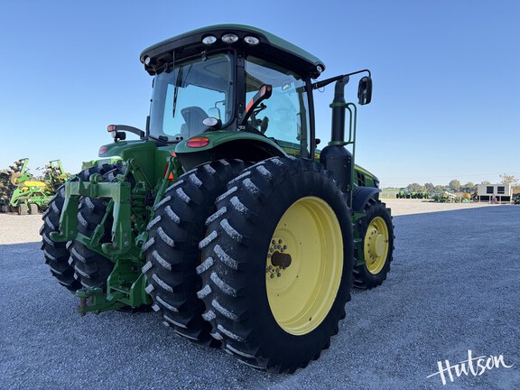 Photo of 2012 John Deere 8260R