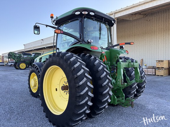Photo of 2012 John Deere 8260R