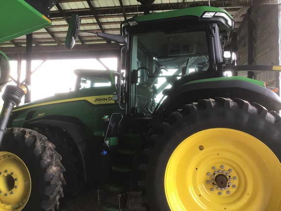 Photo of 2024 John Deere 8R 340