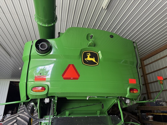Photo of 2024 John Deere S790