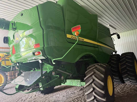 Photo of 2024 John Deere S790