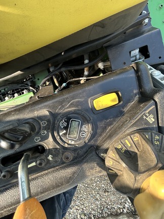 2021 John Deere Z950R (6th thumbnail)