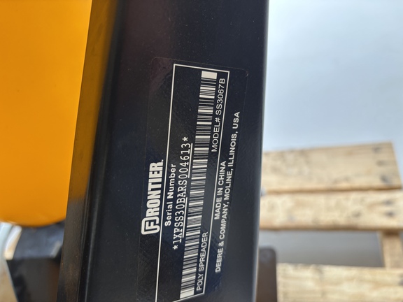 Used 2025 Frontier 3pt spreader Fertilizer Spreaders at Koenig Equipment in Knightstown, IN - Photo5