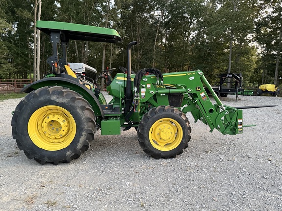 2025 John Deere 5075E-4