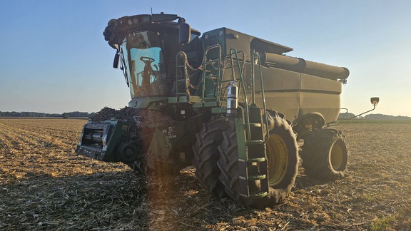 Photo of 2023 John Deere S780