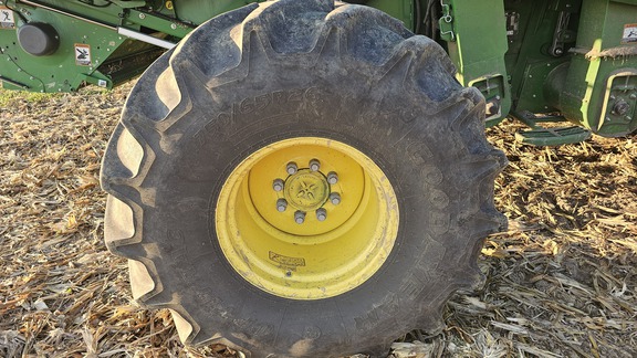 Photo of 2023 John Deere S780