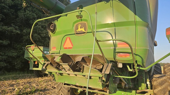 Photo of 2023 John Deere S780