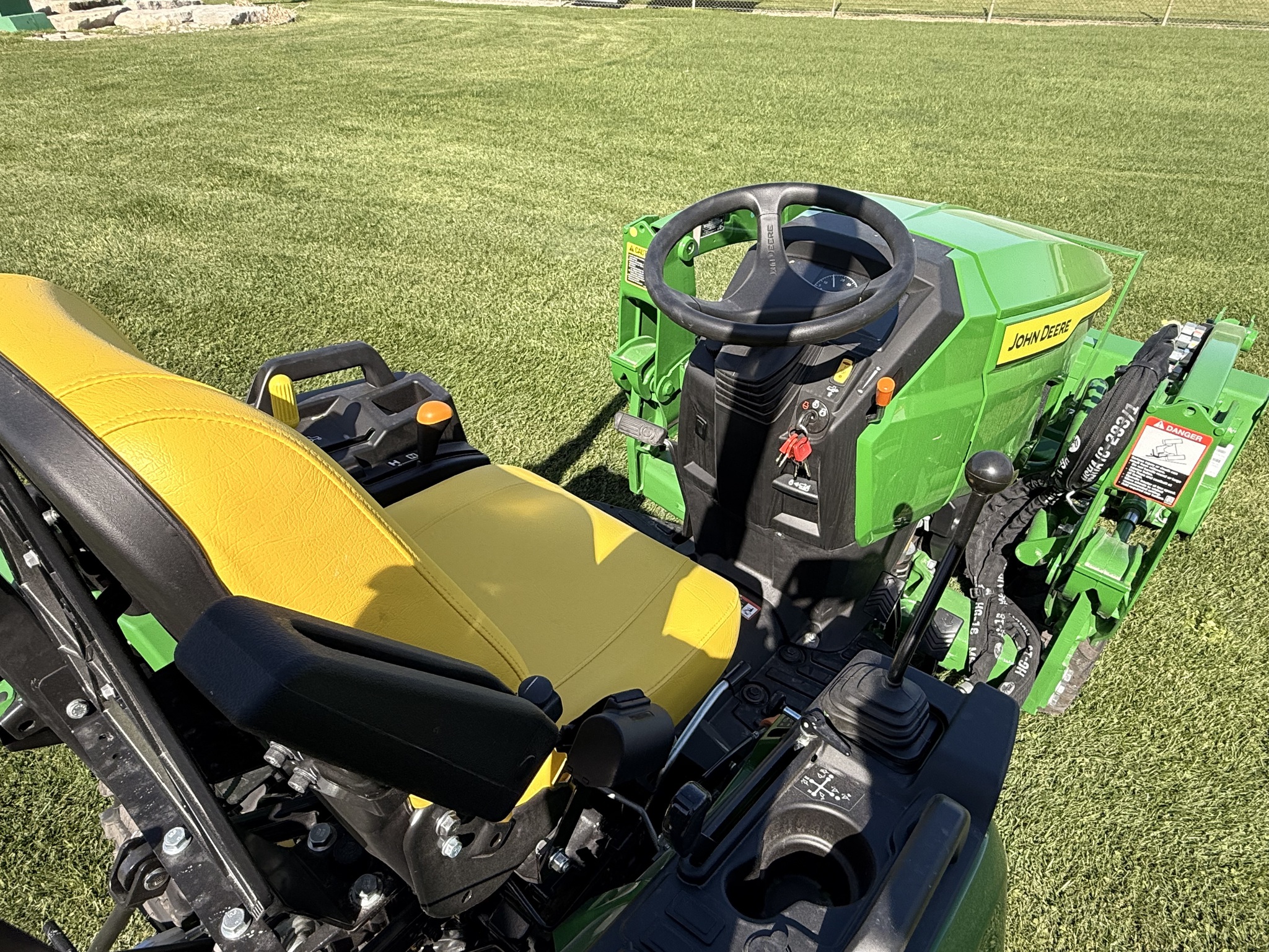 2027 John Deere 1M 25 Compact Utility Tractors