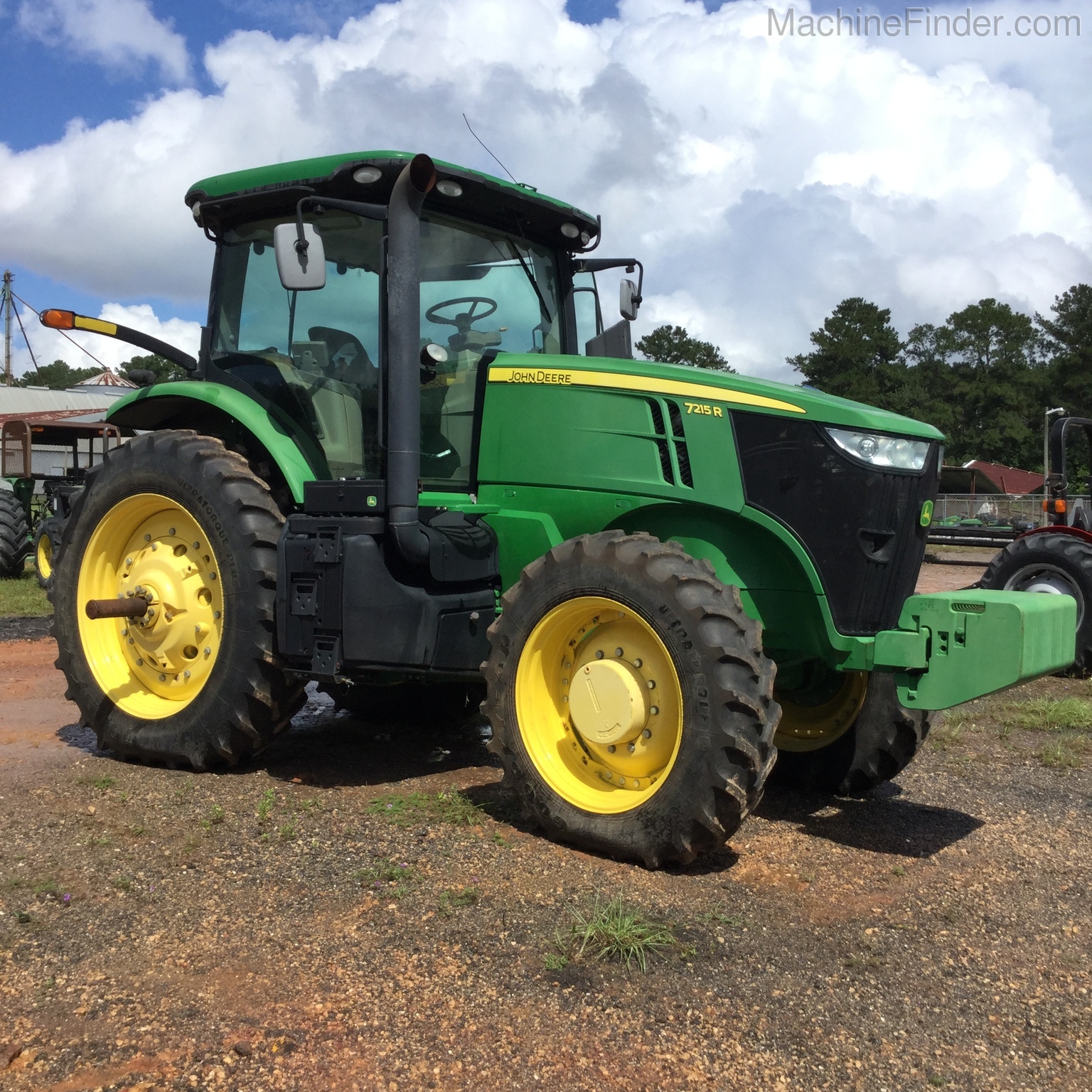 2013 John Deere 7215R Image 7