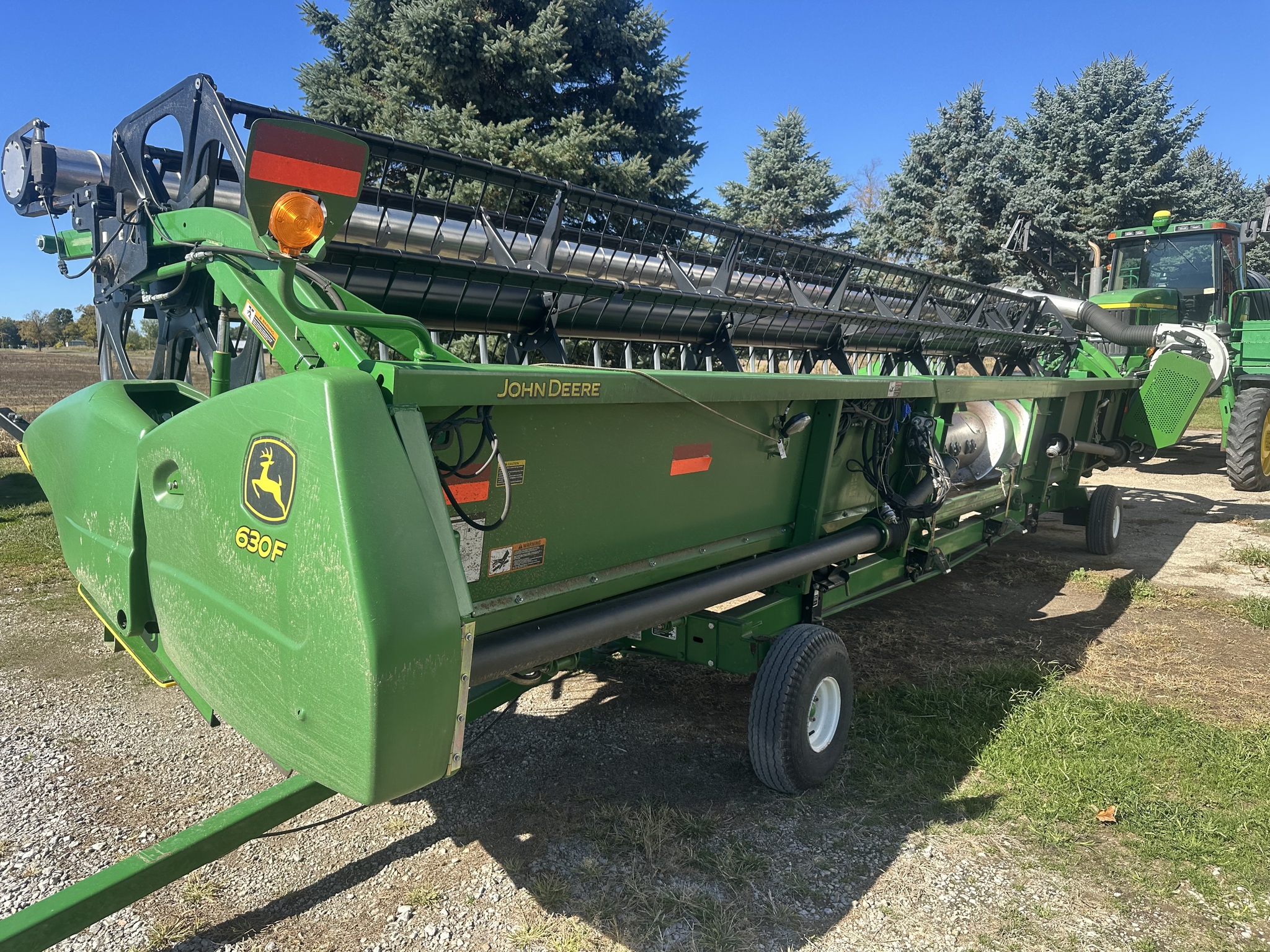 2013 John Deere 630F Image 2